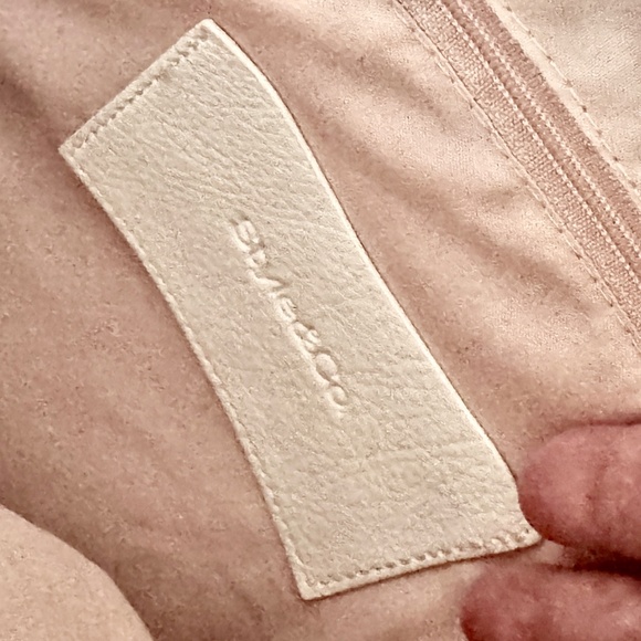 NWT Style & Co. White Crossbody Bag with Cutout Design - Picture 9 of 10